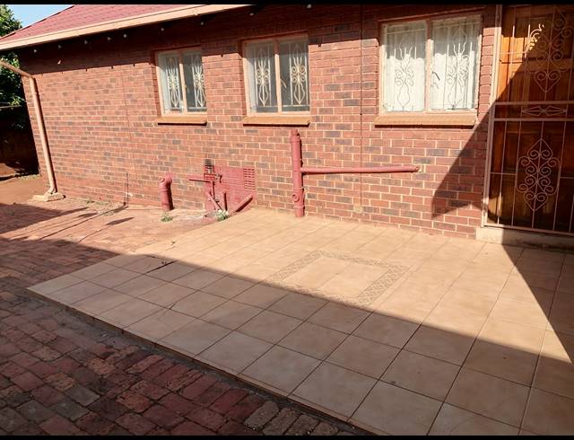 3 BEDROOM HOUSE FOR SALE IN GEELHOUTPARK
